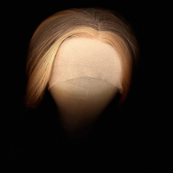 Highlighted Body Wave Wig - Picture 7 of 11